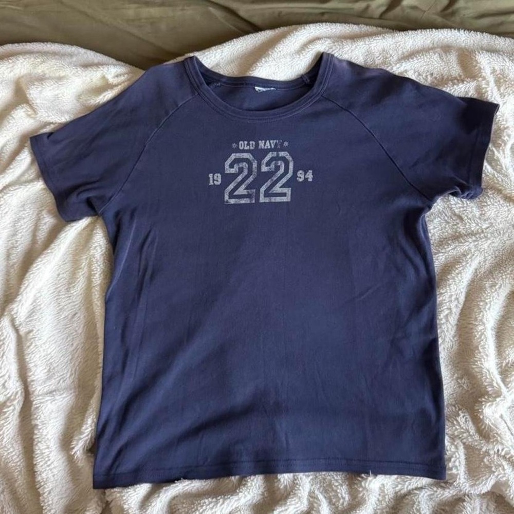Old Navy Navy Short-Sleeve Graphic Tee with '22'